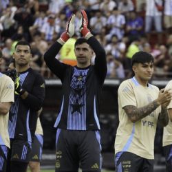 El Dibu Martínez fue nuevamente nominado a mejor arquero del mundo