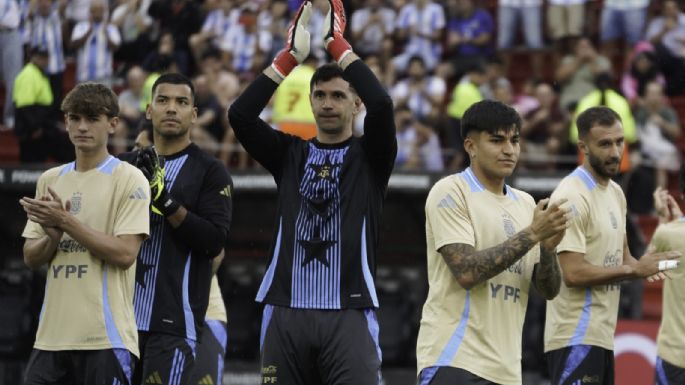 El Dibu Martínez fue nuevamente nominado a mejor arquero del mundo