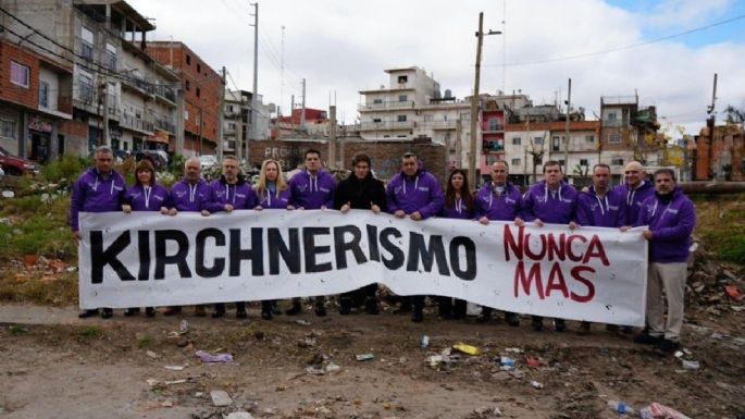 Foto con Milei y frases polémica: empezó la campaña