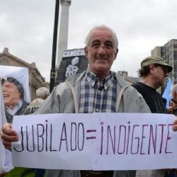 Jubilados tendrán aumentos por inflación y no subirá el bono de $ 70 mil