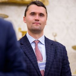 El conservador y aliado de Trump Charlie Kirk murió en un tiroteo Utah