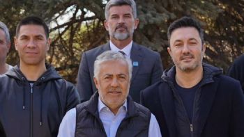 A Cornejo se le desbandó la tropa en medio de la disputa por la sucesión