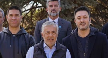 A Alfredo Cornejo se le desbandó la tropa en medio de la disputa por la sucesión