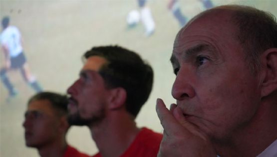 Bochini dice que en el Rojo están con un "bajón futbolístico"