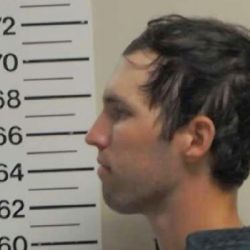 Tyler Robinson, 22 años, el odio y un solo disparo a Charlie Kirk