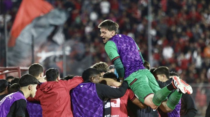 Newell’s se lo ganó en el final a Atlético Tucumán