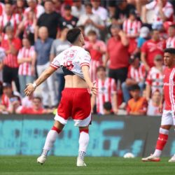 Instituto sorprendió y venció a Argentinos Juniors con polémicas