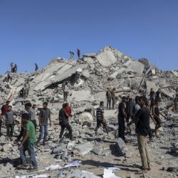 Cerca de 300.000 personas huyen de Gaza ante intensificación de ataques de Israel 
