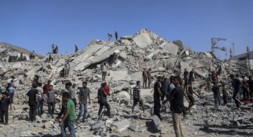 Cerca de 300.000 personas huyen de Gaza ante intensificación de ataques de Israel 