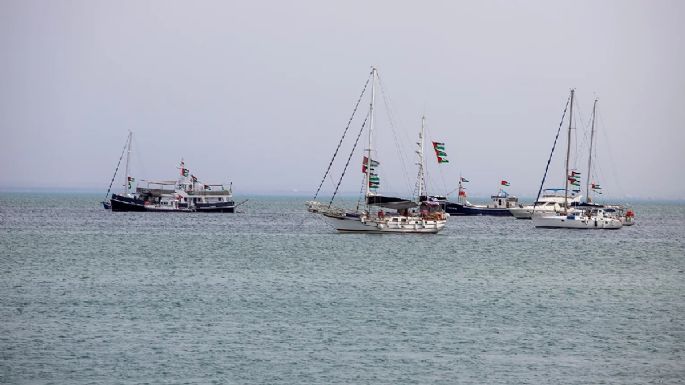 Zarpó la flota solidaria que desafiará los drones de Israel para ayudar a Gaza