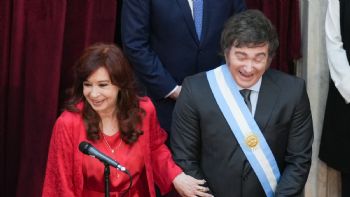 Una encuesta le da mejores números a Cristina Kirchner que a Javier Milei