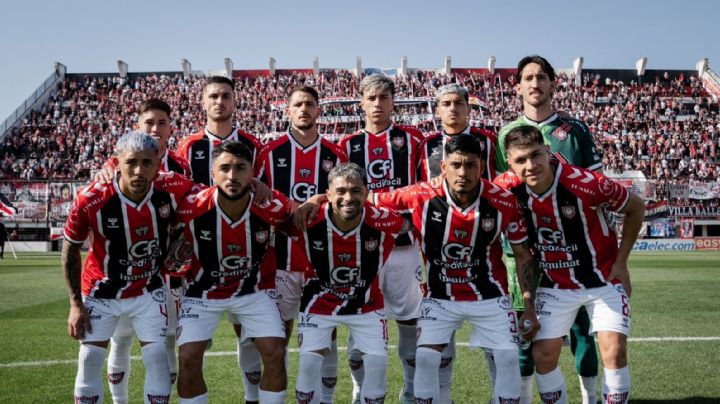 El presidente de Chacarita estalla contra el plantel: "Parecen señoritas de cabaret"
