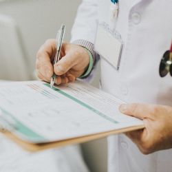 Especialistas advierten que cada minuto cuenta ante un ACV