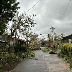El supertifón Ragasa dejó tres muertos en Filipinas y subió su categoría