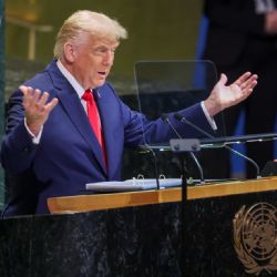 Proyecto  para que Trump no pueda asistir económicamente a la Argentina