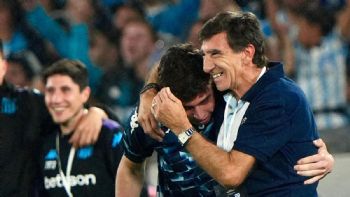 Gustavo Costas convocó un banderazo para el plantel de Racing