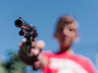 Tres menores fueron aprehendidos con una réplica de arma en Luján de Cuyo