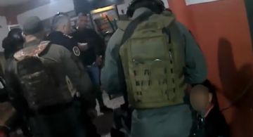La policía allanó el búnker de “Pequeño J”, el narco acusado de idear el triple femicidio