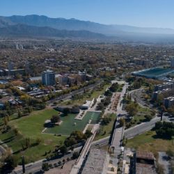 Lunes ventoso y con temperaturas agradables en Mendoza