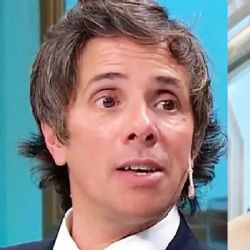 Robertito Funes fue agredido en la marcha por el triple femicidio y Nancy Pazos lo cruzó en vivo