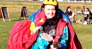 Horror: una mujer murió al fallar su paracaídas