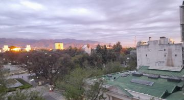 Cae la temperatura y podrían registrarse chaparrones