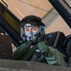 Denuncian a Luis Petri por la millonaria compra de un avión con graves fallas estructurales