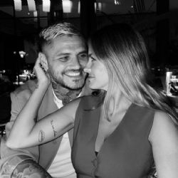 Afirman que Mauro Icardi y La China Suárez viajaría a la Argentina para comprometerse 