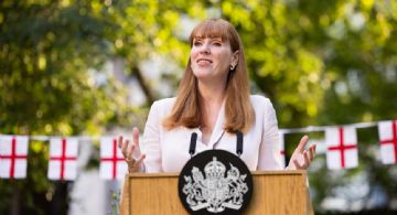 En medio de un escándalo, renunció la viceprimera ministra de Reino Unido