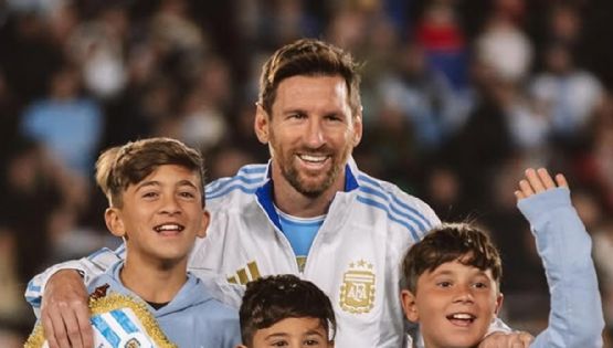 Finalmente Messi llegó a Rosario y descansa con su familia
