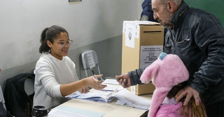 Apenas 50% del padrón votó. Foto: NA.