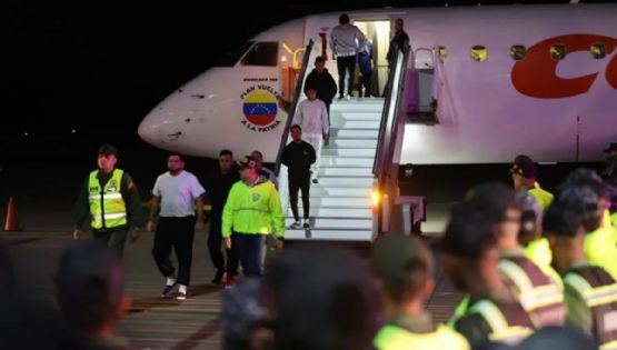 Llegan los deportados argentinos por Trump