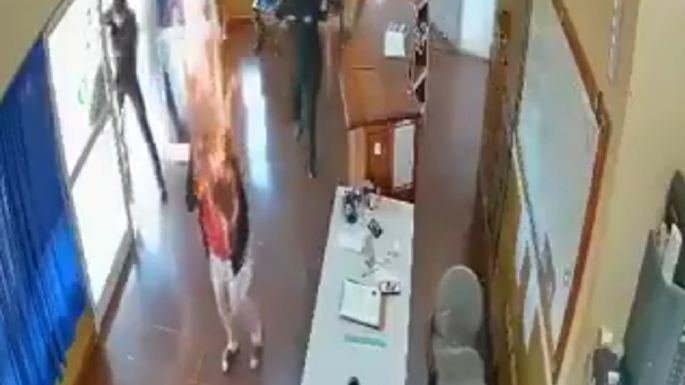 Horror en Misiones: una mujer murió tras prenderse fuego en una comisaría 