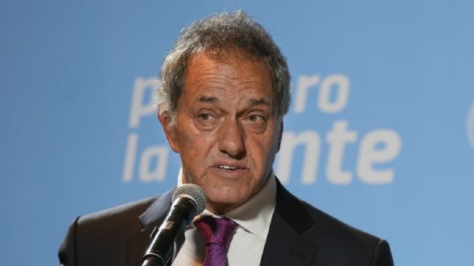“Me tengo que ir a comer”: la insólita respuesta de Scioli al ser consultado por la AFA 