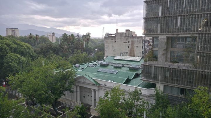 Cayó granizo en el Gran Mendoza y suspendieron el servicio del Metrotranvía