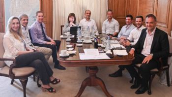 Reforma laboral: el Gobierno se reunió en la previa a la sesión