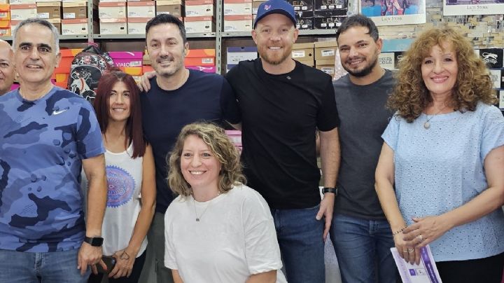 Luis Petri caminó Luján con Allasino y agitó el "mercado" electoral