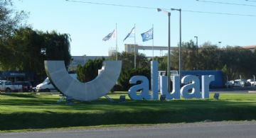 Más problemas para el dueño de Fate, levantaron medida antidumping que protegía su fábria Aluar