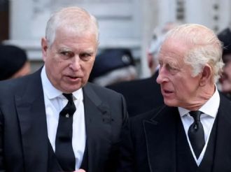 Detuvieron al príncipe Andrés por su relación con Jeffrey Epstein