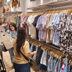 El consumo doméstico cayó 0,8% interanual 