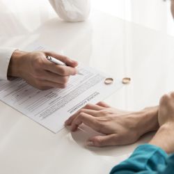 Según un estudio, la mayor cantidad de divorcios se da entre 41 y 60 años