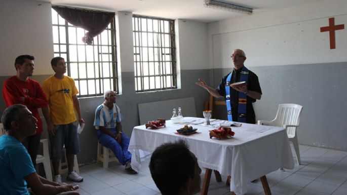 La Iglesia advierte a legisladores que bajar la edad no baja el delito y que se necesita educación