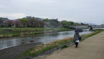 Advierten del peligro de “lluvia tóxica” por huelgas en depósitos petroleros 