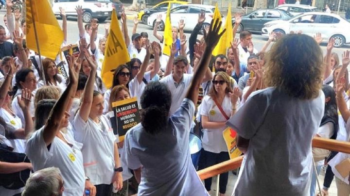 Ampros anunció un plan de lucha y llevó su reclamo contra el Gobierno a la OIT