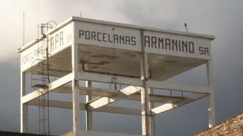 Suspenden aranceles de aisladores eléctricos tras el cierre del único fabricante argentino 