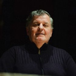 El Vaticano condenó a un cura argentino por abuso y le prohibió acercarse a los niños