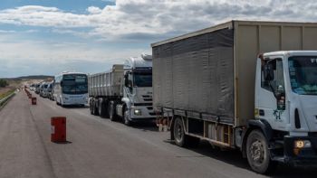 Hasta 66 mil camiones al año podrían dejar de pasar por el Paso Cristo Redentor