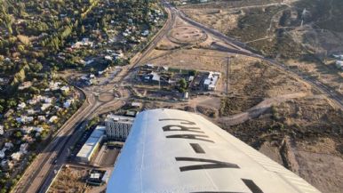 Foto iliustrativa de  El Aeroclub deja una zona que se urbanizó en Luján, para ir a otra igual en Capital y Las Heras