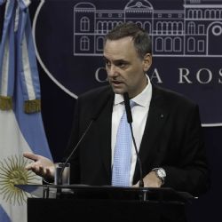 Tras varios días de silencio, Manuel Adorni reaparecerá el viernes junto con Milei