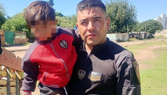 Un policía salvó a un niño de tres años de ser arrollado por un tren